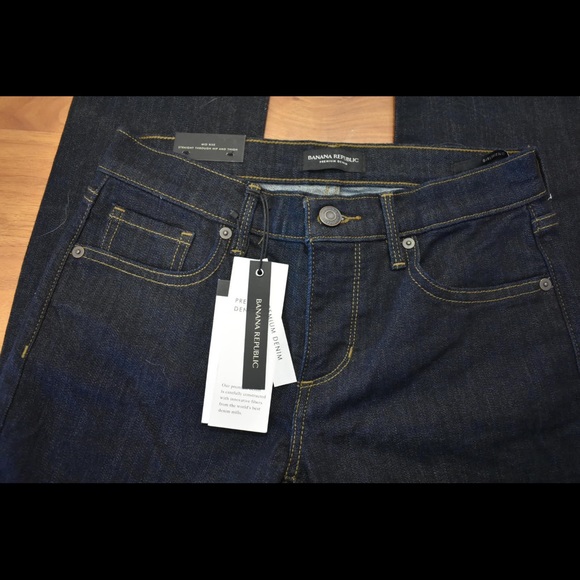 NWT Banana Republic Girlfriend Jeans - Picture 3 of 5